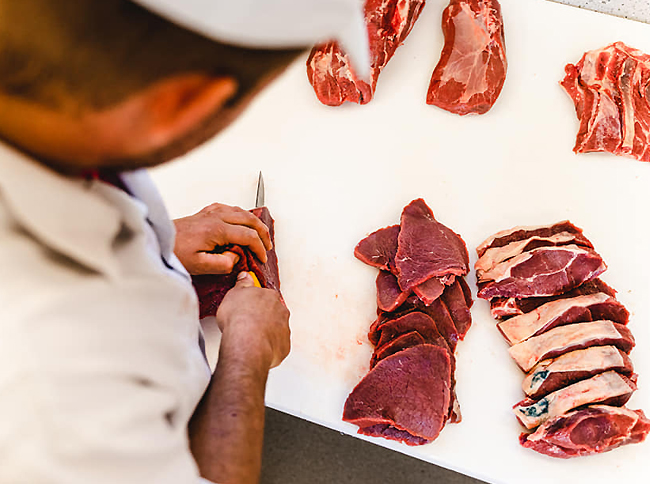 Fleisch direkt vom Bauern - Artgerechte Tierhaltung und Schlachtung